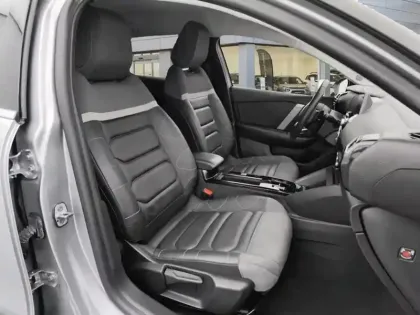 Photo 8 Citroën C4  PureTech 130 S&S EAT8 Shine