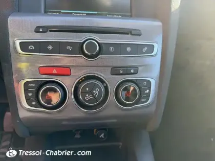 Photo 12 Citroën C4  BlueHDi 120 S&S BVM6 Millenium