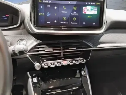 Photo 21 Peugeot 208  Electrique 50 kWh 136ch Allure