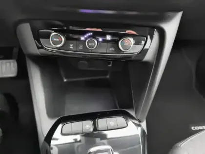 Photo 12 Opel Corsa  Electrique 136 ch & Batterie 50 kw/h Elegance