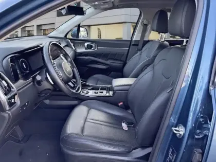 Photo 8 Kia Sorento  1.6 T-GDi Hybride 230 ch 7 pl  BVA6 Design