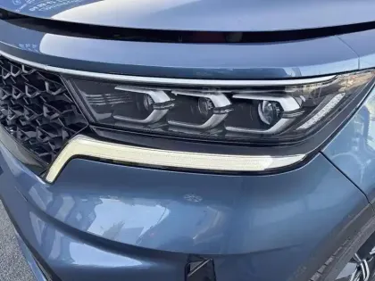 Photo 13 Kia Sorento  1.6 T-GDi Hybride 230 ch 7 pl  BVA6 Design