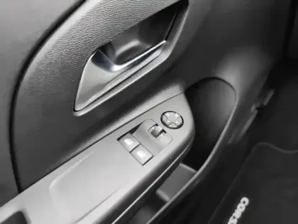 Photo 19 Opel Corsa  1.2 75 ch BVM5 Edition