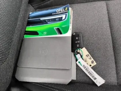 Photo 15 Opel Crossland  1.2 Turbo 110 ch BVM6 Elegance