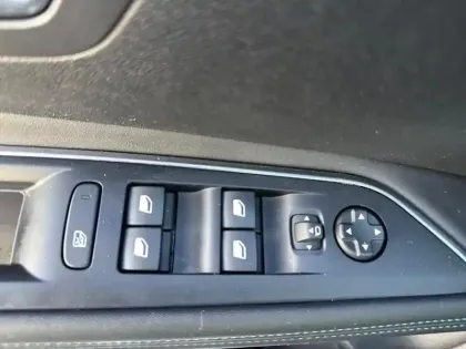 Photo 19 Peugeot 3008  BlueHDi 130ch S&S EAT8 Allure Pack