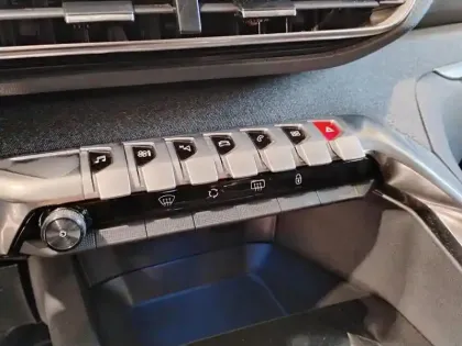 Photo 12 Peugeot 3008 Gén. II Ph2 Allure Pack 5