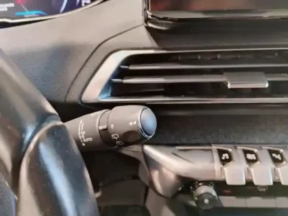 Photo 17 Peugeot 3008 Gén. II Ph2 Allure Pack 5