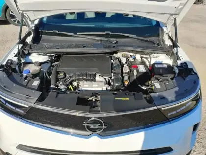 Photo 6 Opel Mokka  1.2 Turbo 100 ch BVM6 Elegance