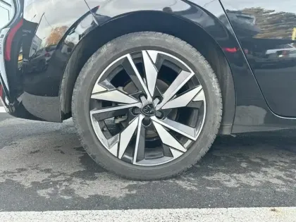 Photo 14 Peugeot 308  BlueHDi 130ch S&S EAT8 Allure