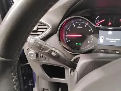 Photo 16 Opel Crossland  1.2 Turbo 110 ch BVM6 Elegance