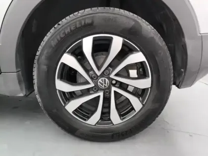 Photo 14 Volkswagen T-cross  1.0 TSI 95 Start/Stop BVM5 Lounge