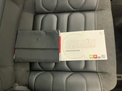 Photo 15 Citroën C3 Aircross  PureTech 110 S&S BVM6 Shine Pack