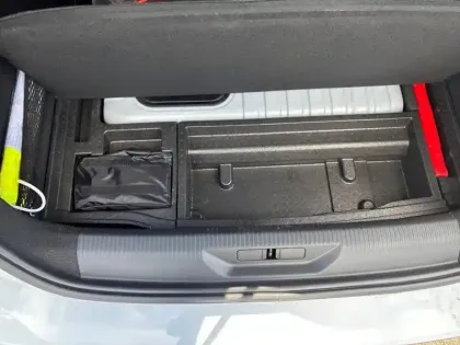 Photo 26 Peugeot 308  PHEV 180 e-EAT8 Active Pack