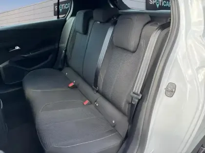 Photo 22 Peugeot 308  PHEV 180 e-EAT8 Active Pack