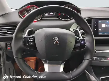 Photo 11 Peugeot 308  PureTech 130ch S&S EAT8 Allure