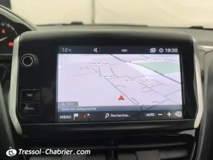 Photo 10 Peugeot 208 Gén. I Ph2 Signature 5