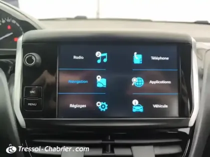 Photo 21 Peugeot 208 Gén. I Ph2 Signature 5