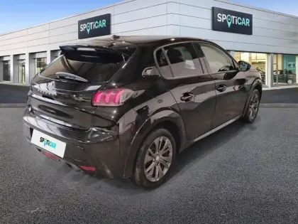 Photo 26 Peugeot 208  Electrique 50 kWh 136ch Roadtrip