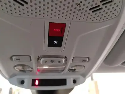 Photo 23 Peugeot 208  Electrique 50 kWh 136ch Roadtrip