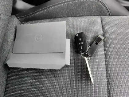 Photo 15 Opel Crossland  1.2 Turbo 110 ch BVM6 Elegance