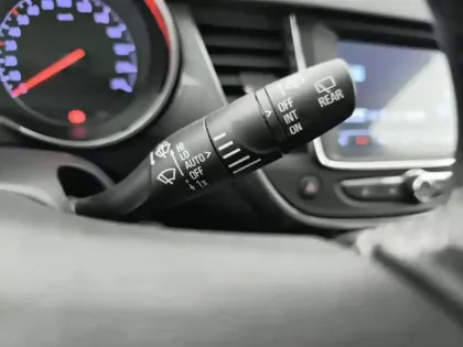 Photo 16 Opel Crossland  1.2 Turbo 110 ch BVM6 Elegance