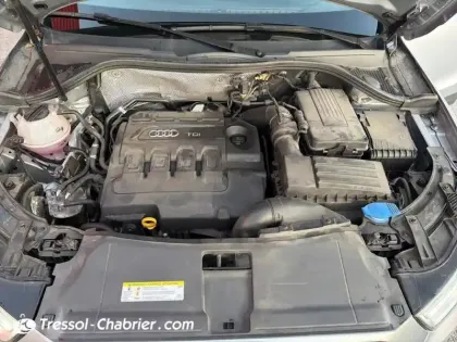 Photo 6 Audi Q3  2.0 TDI Ultra 150 ch Ambiente