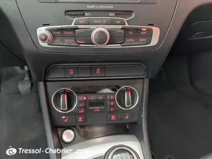 Photo 12 Audi Q3  2.0 TDI Ultra 150 ch Ambiente