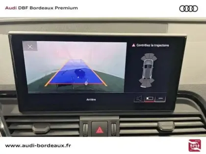 Photo 8 Audi Q5 50 TFSIe 299 S tronic 7 Quattro S line
