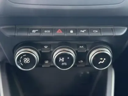 Photo 22 Dacia Duster II Prestige Blue dCi 115 4x2 E6U