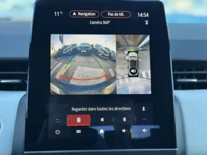 Photo 5 Renault Clio V Techno E-Tech full hybrid 145