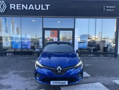 Photo 25 Renault Clio V Techno E-Tech full hybrid 145