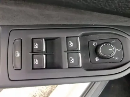 Photo 54 Volkswagen Golf VIII 1.4 eHybrid OPF 204 DSG6 Style