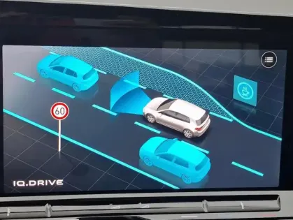 Photo 60 Volkswagen Golf VIII 1.4 eHybrid OPF 204 DSG6 Style