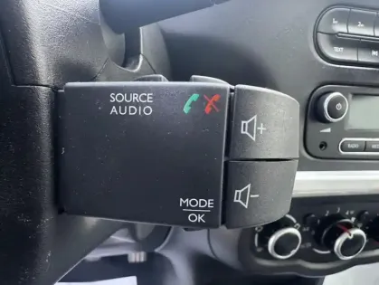 Photo 15 Renault Twingo III Intens TCe 90