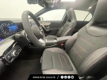 Photo 17 Mercedes Classe A 200 d AMG Line