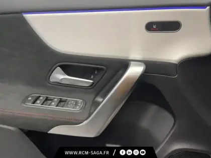 Photo 15 Mercedes Classe A 200 d AMG Line