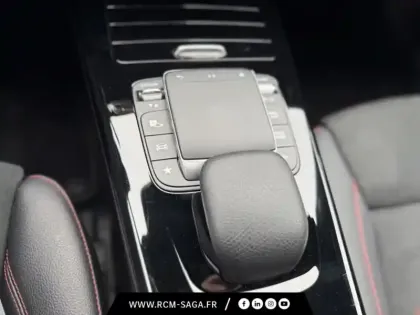 Photo 19 Mercedes Classe A 200 d 150ch AMG Line 8G-DCT