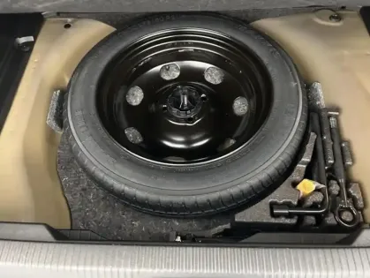 Photo 9 Peugeot 2008 1.2 PureTech 100ch Allure + Caméra de recul + GPS