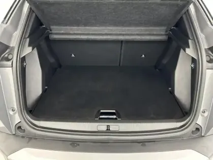 Photo 8 Peugeot 2008 1.2 PureTech 100ch Allure + Caméra de recul + GPS