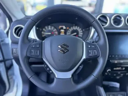 Photo 17 Suzuki Vitara IV 1.4 BOOST HYBRID PRIVILEGE ALLGRIP 4WD