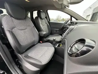 Photo 21 Renault Captur Intens TCe 130 FAP