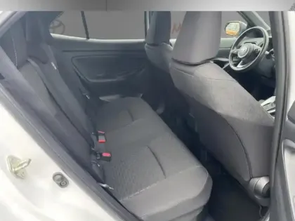 Photo 13 Toyota Yaris Hybride 1.5 HYBRID 116H DESIGN