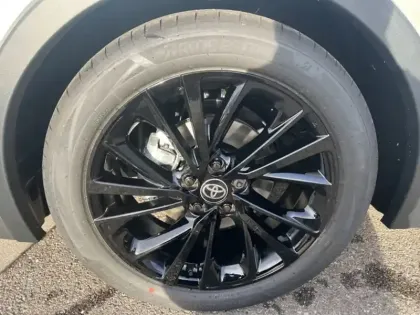 Photo 8 Toyota C-HR HYBRIDE NG 140 GRS PACK&PANO MY26 C