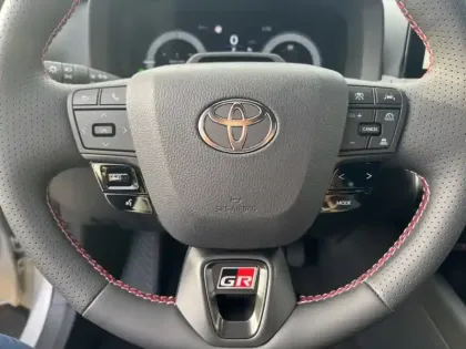 Photo 15 Toyota C-HR HYBRIDE NG 140 GRS PACK&PANO MY26 C