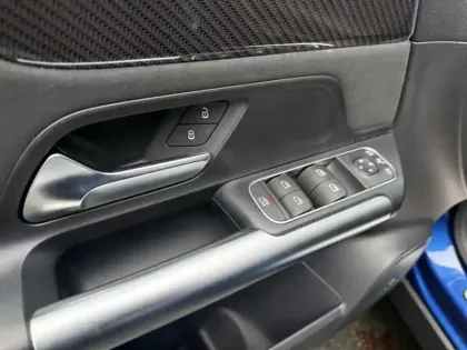 Photo 20 Mercedes GLA 250 e Hybrid EQ AMG Line