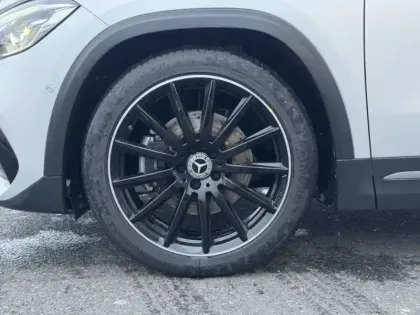 Photo 5 Mercedes GLA 200 d AMG Line