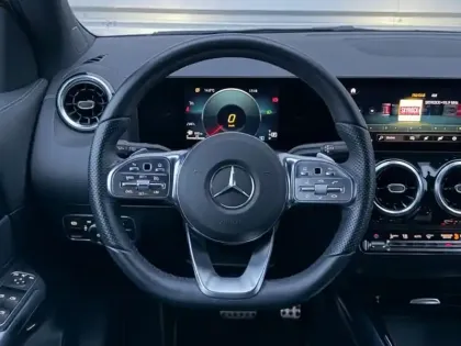 Photo 18 Mercedes GLA 200 d AMG Line