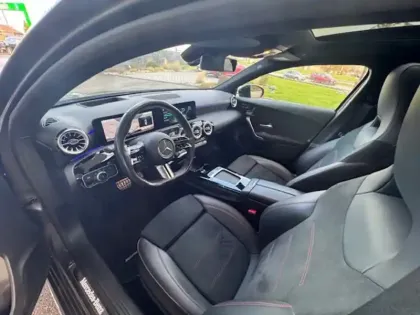 Photo 2 Mercedes Classe A 180 d AMG Line /177 Li