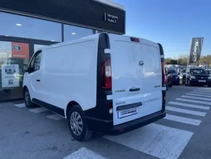 Photo 17 Renault Trafic III FG GCF L1H1 1200 Energy dCi 145 EDC