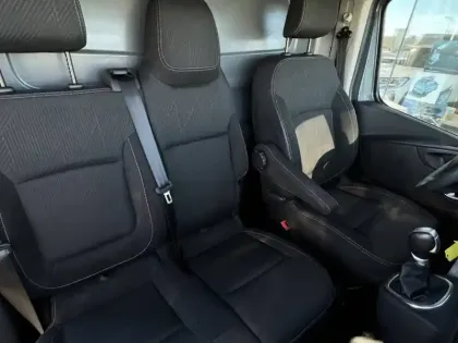 Photo 12 Renault Trafic III FG GCF L1H1 1200 Energy dCi 145 EDC